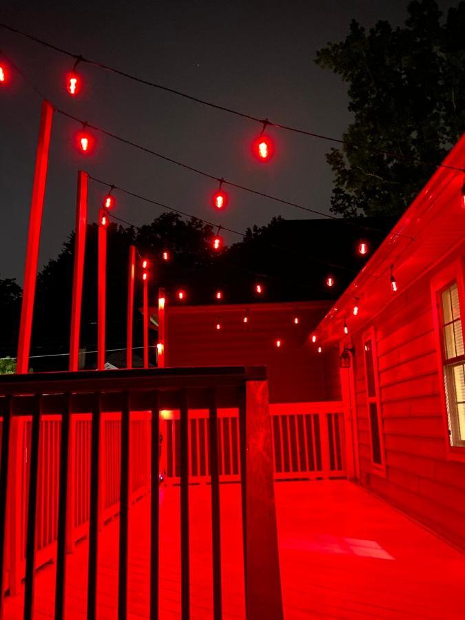 Modern 3-Bedroom, Big Fence Yard, Pets Stay Free Durham Exterior photo
